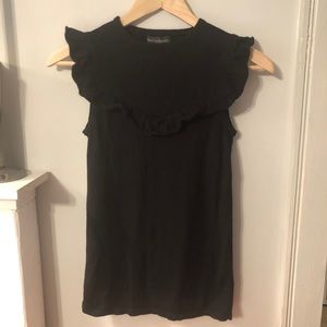 Banana Republic Ruffle Top 🌿